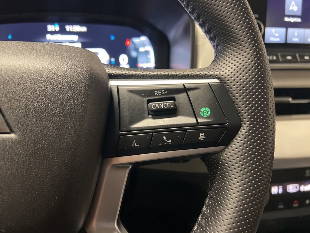 Used 2024 Mitsubishi Outlander SEL image 16