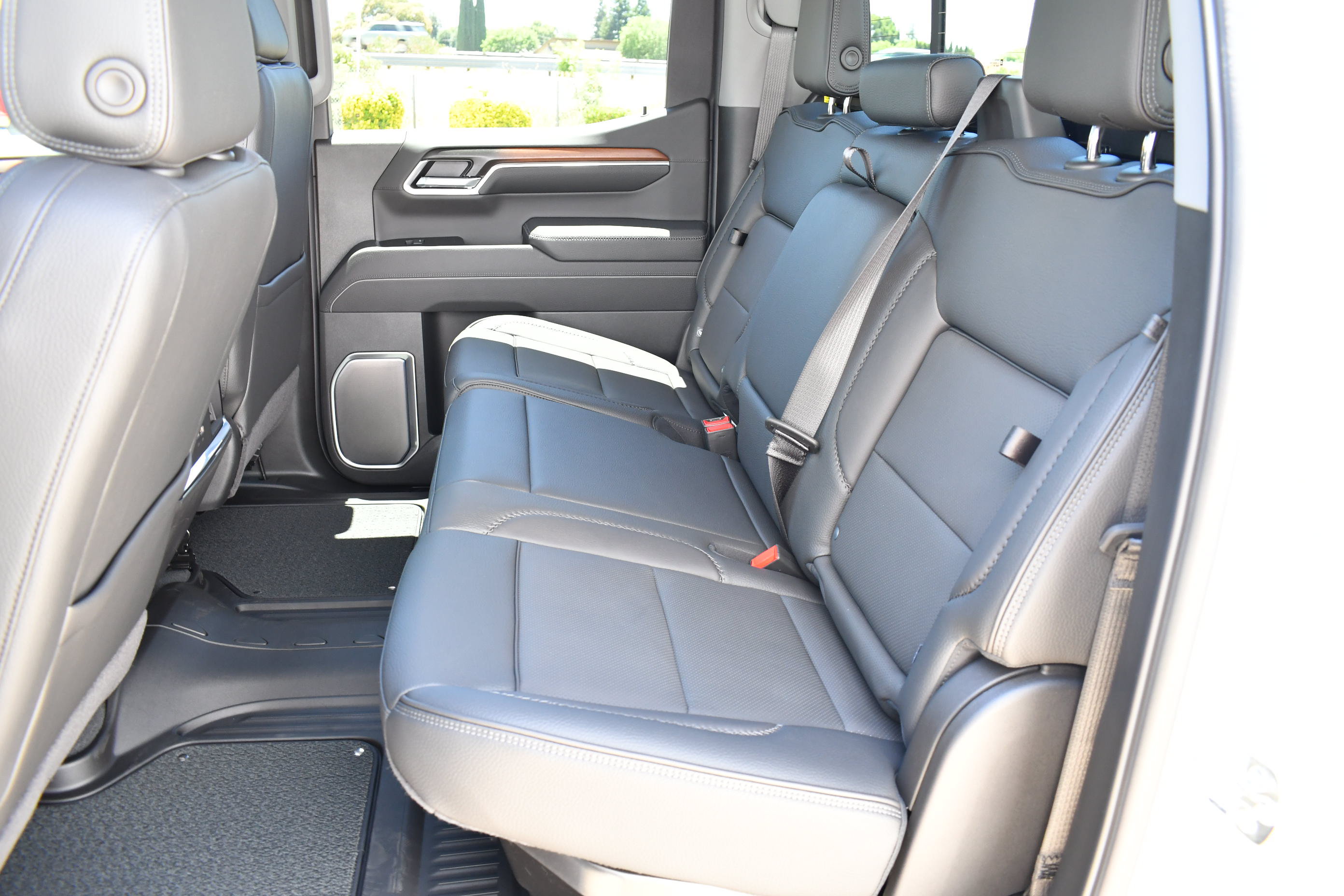 New 2026 GMC Sierra 1500 Denali w/ Denali Reserve Package AWD/4WD image 27