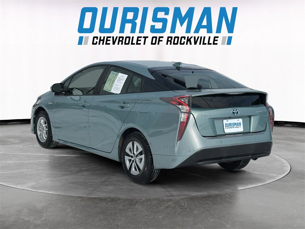 Used 2017 Toyota Prius Three image 4