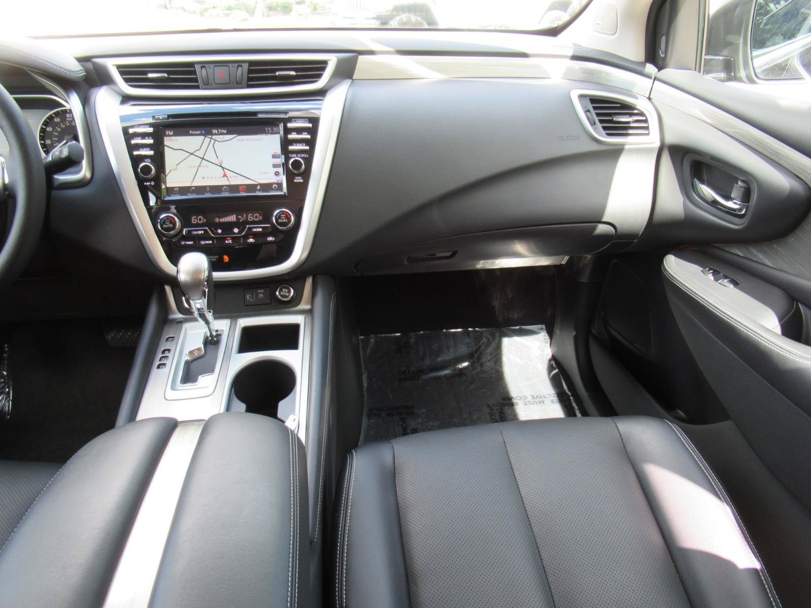 Used 2018 Nissan Murano SL w/ Midnight Edition Package FWD image 14