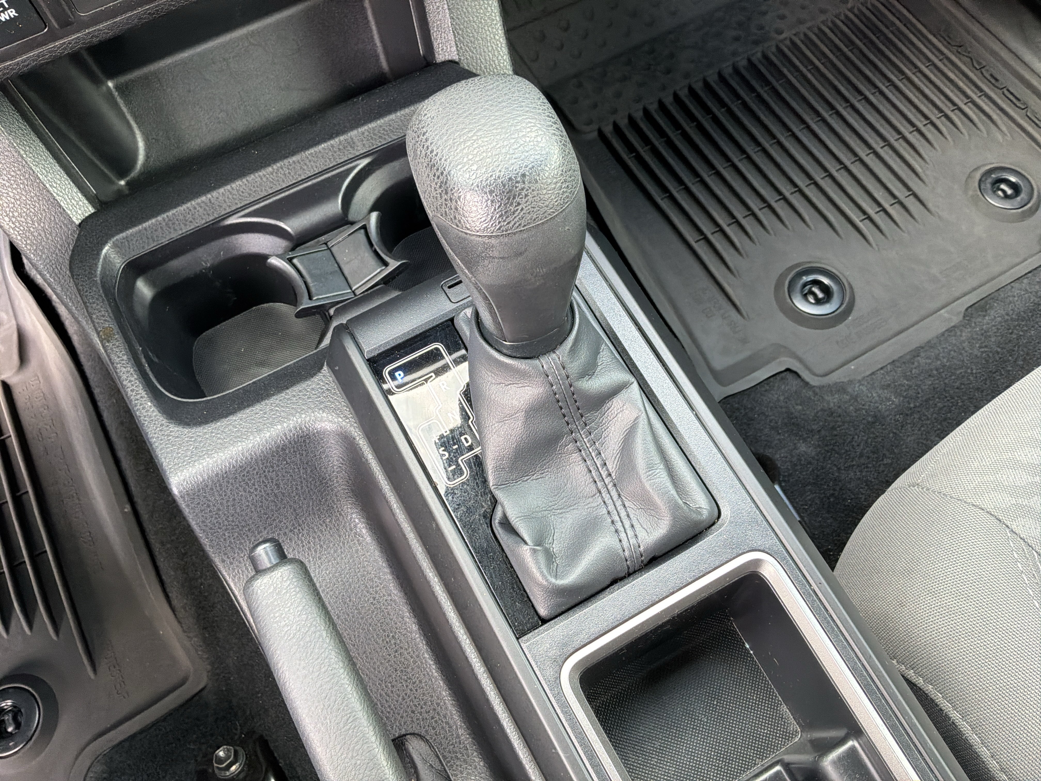 Used 2022 Toyota Tacoma SR AWD/4WD image 26