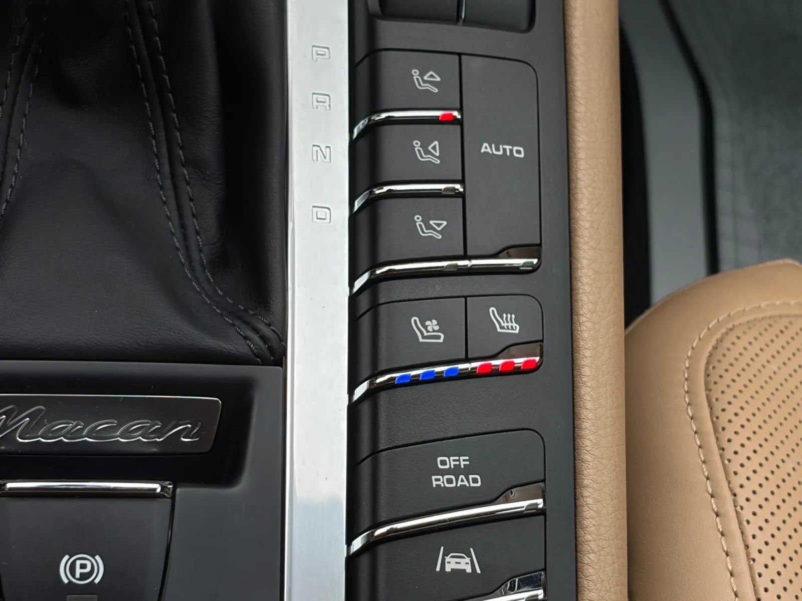 Used 2017 Porsche Macan S AWD/4WD image 25