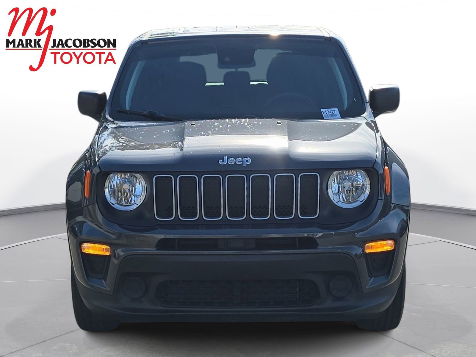 Used 2023 Jeep Renegade Latitude image 3