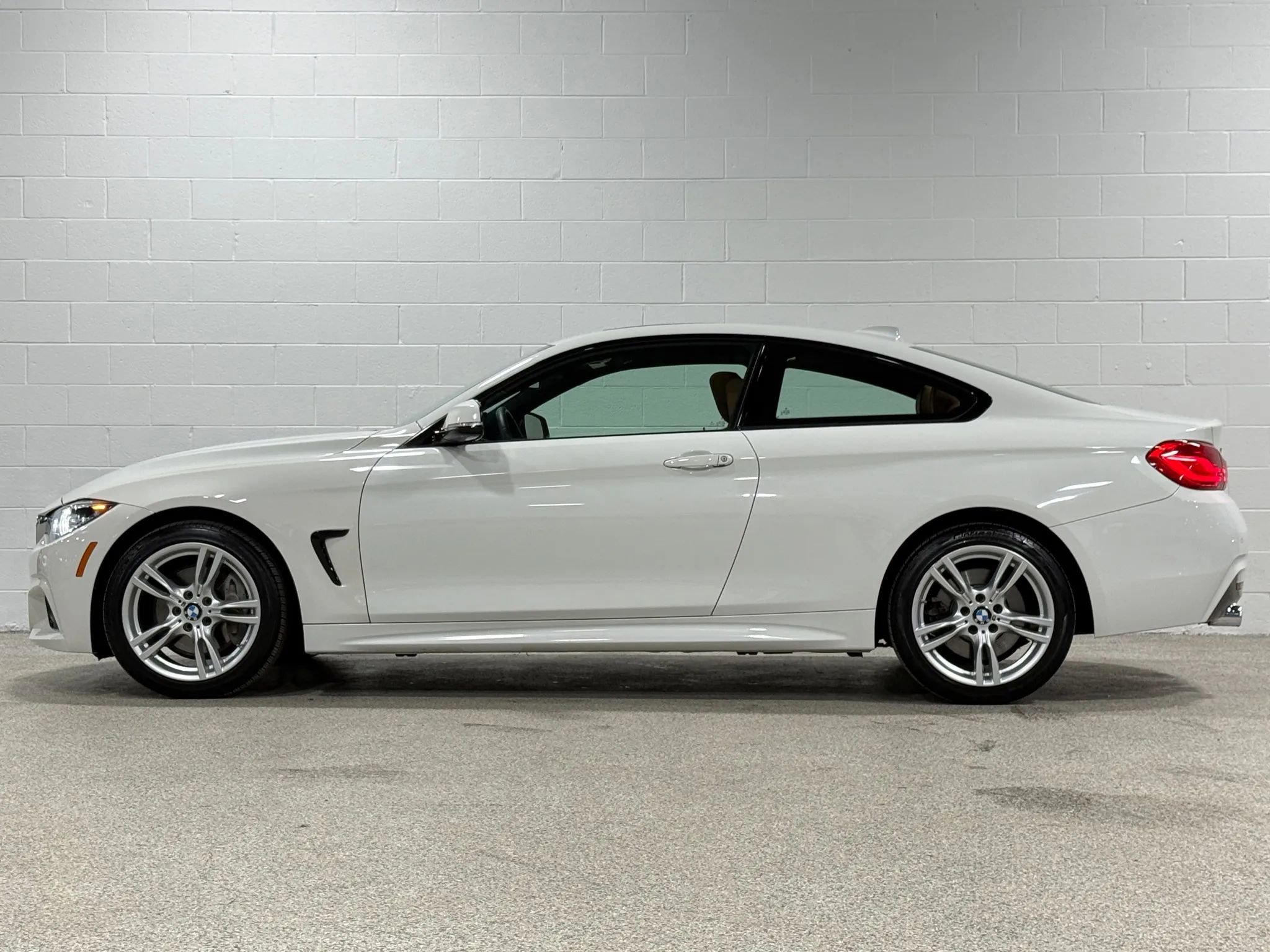 Used 2019 BMW 430i xDrive Coupe image 9
