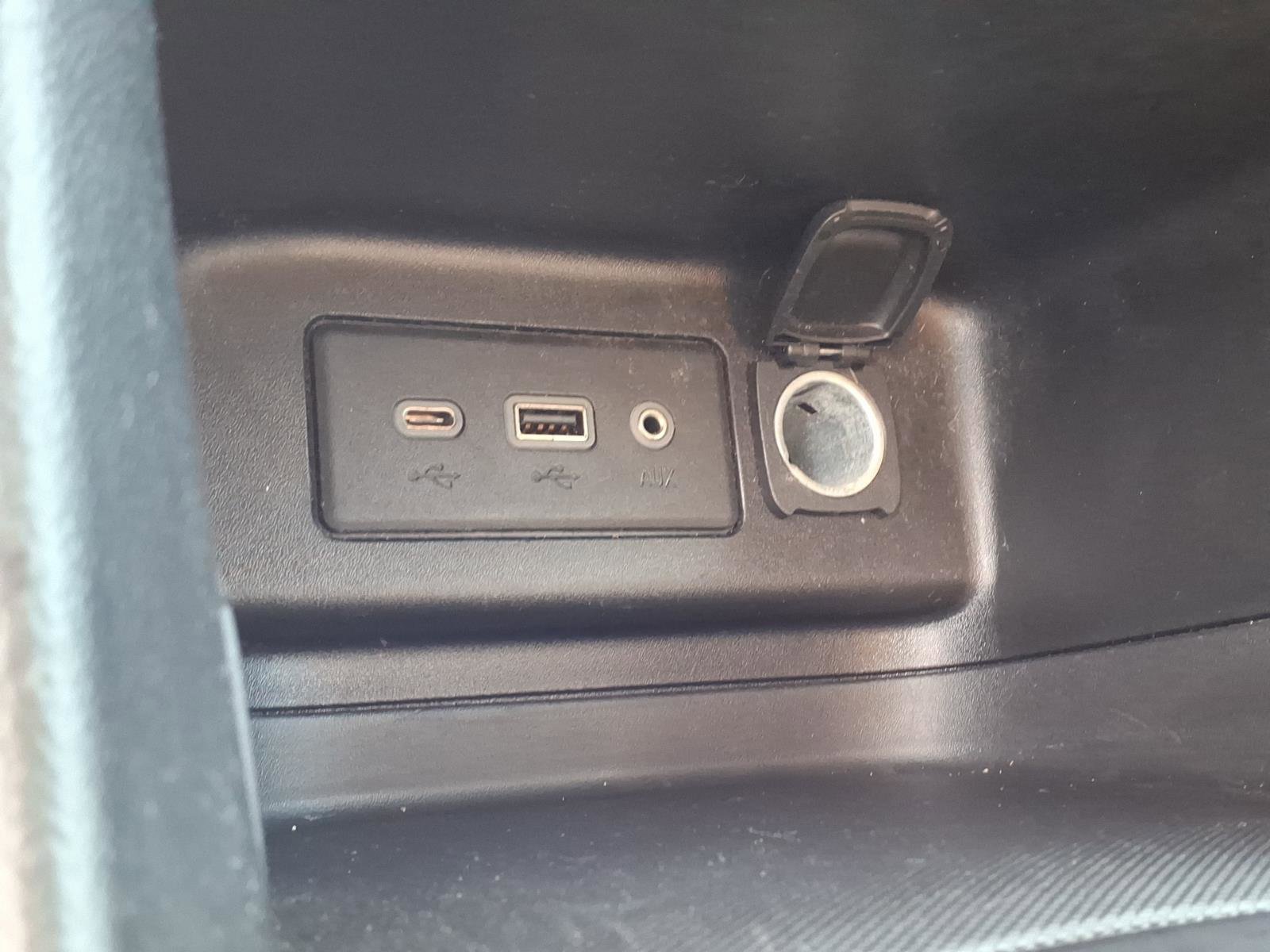 Used 2020 Chevrolet Equinox LT image 15