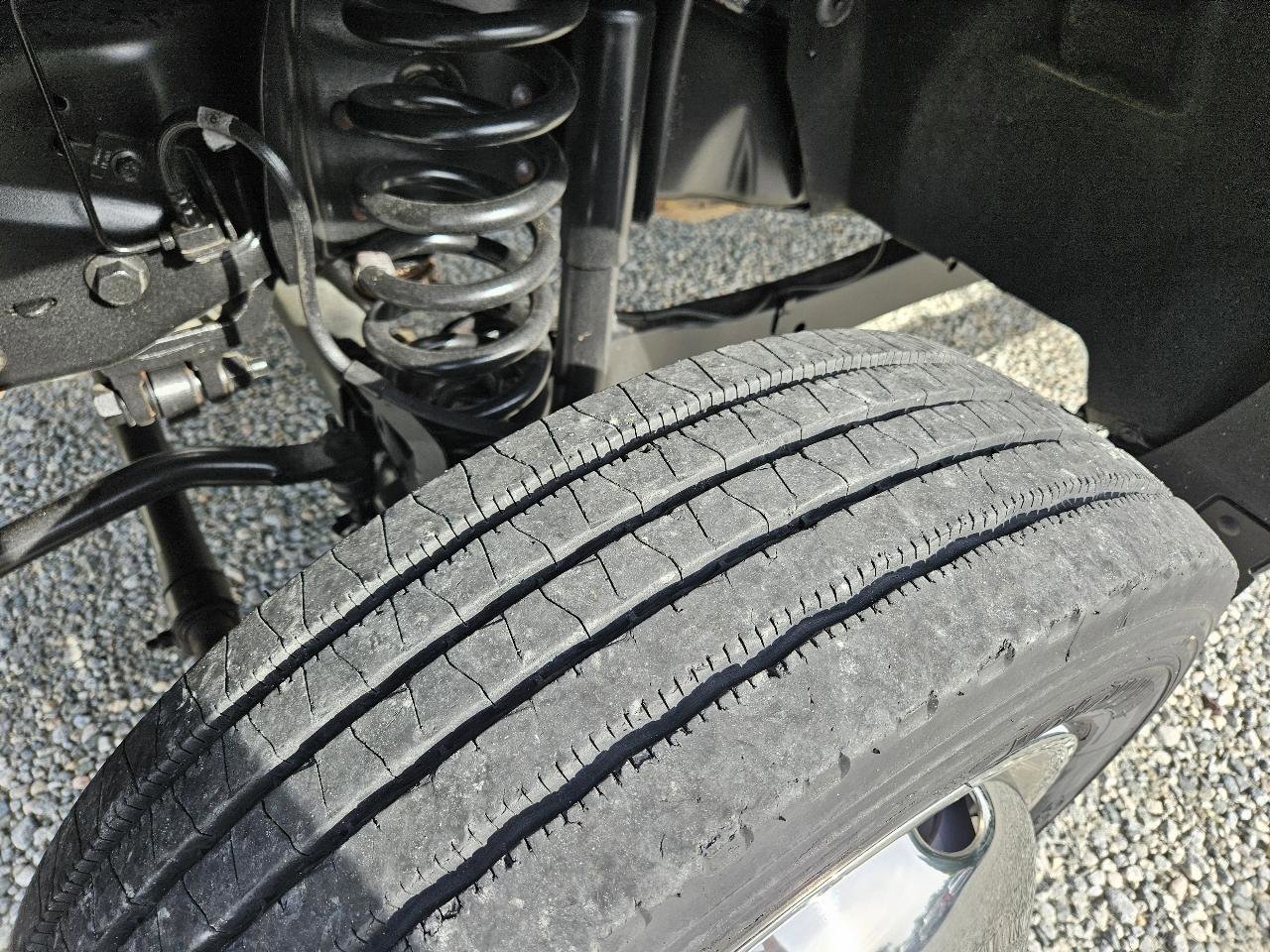 Used 2012 Ford F550 2WD Regular Cab Super Duty w/ PWR Equipment Group image 46