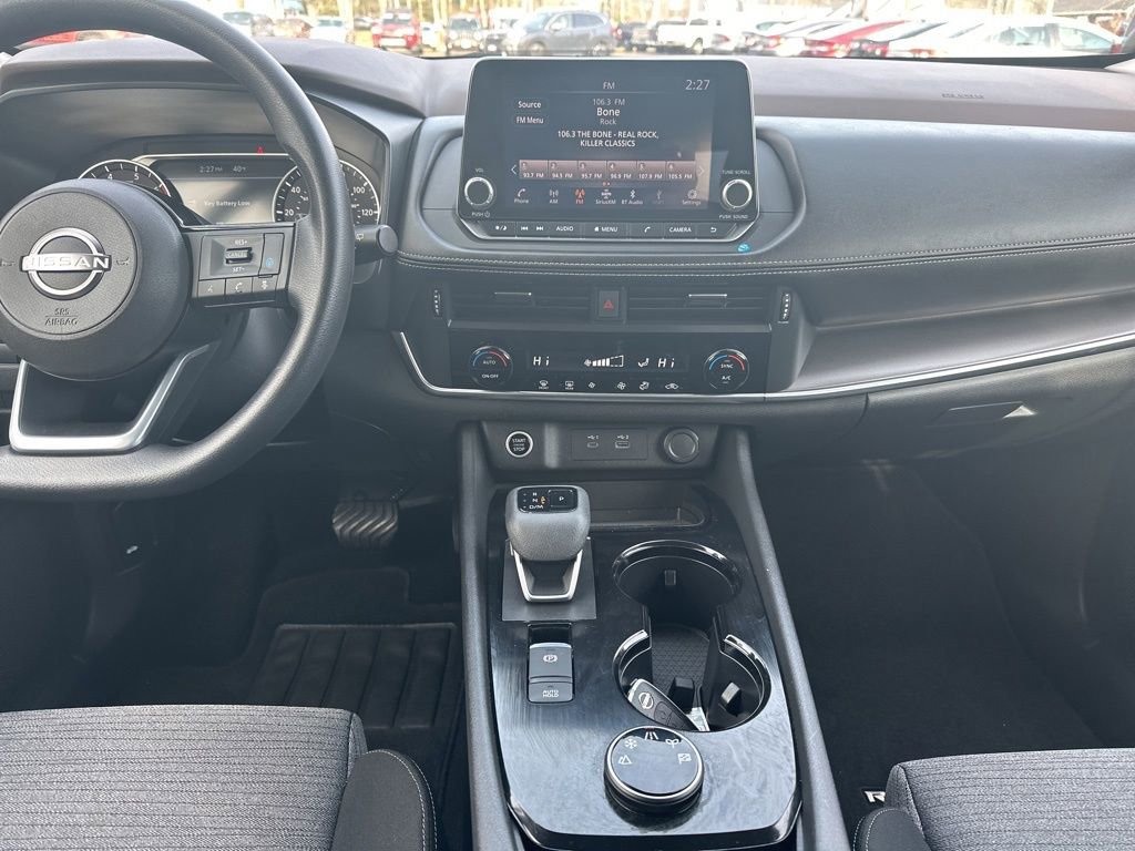 Used 2023 Nissan Rogue SV image 20
