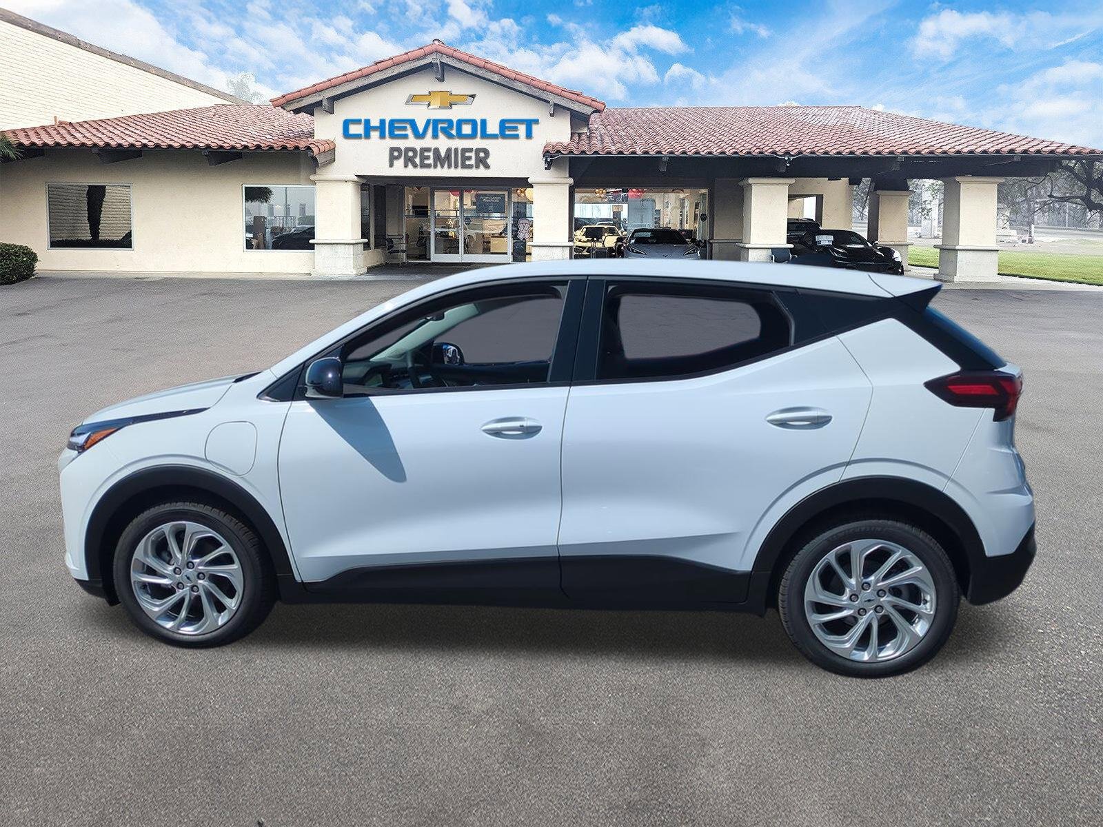 New 2027 Chevrolet Bolt LT w/ Comfort Package FWD image 5