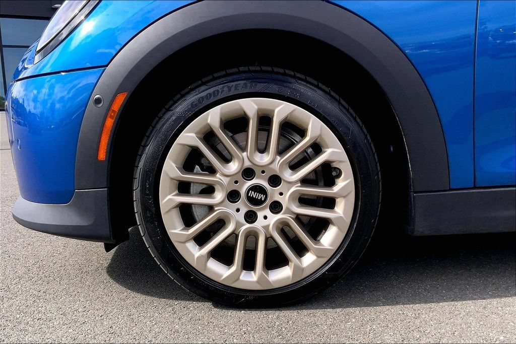Certified 2026 MINI Cooper S FWD image 10