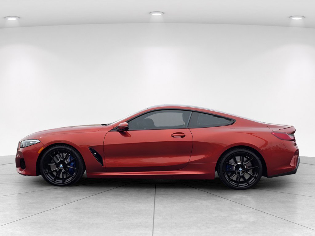 Used 2022 BMW M850i xDrive Coupe w/ Driving Assistance Package AWD/4WD image 3