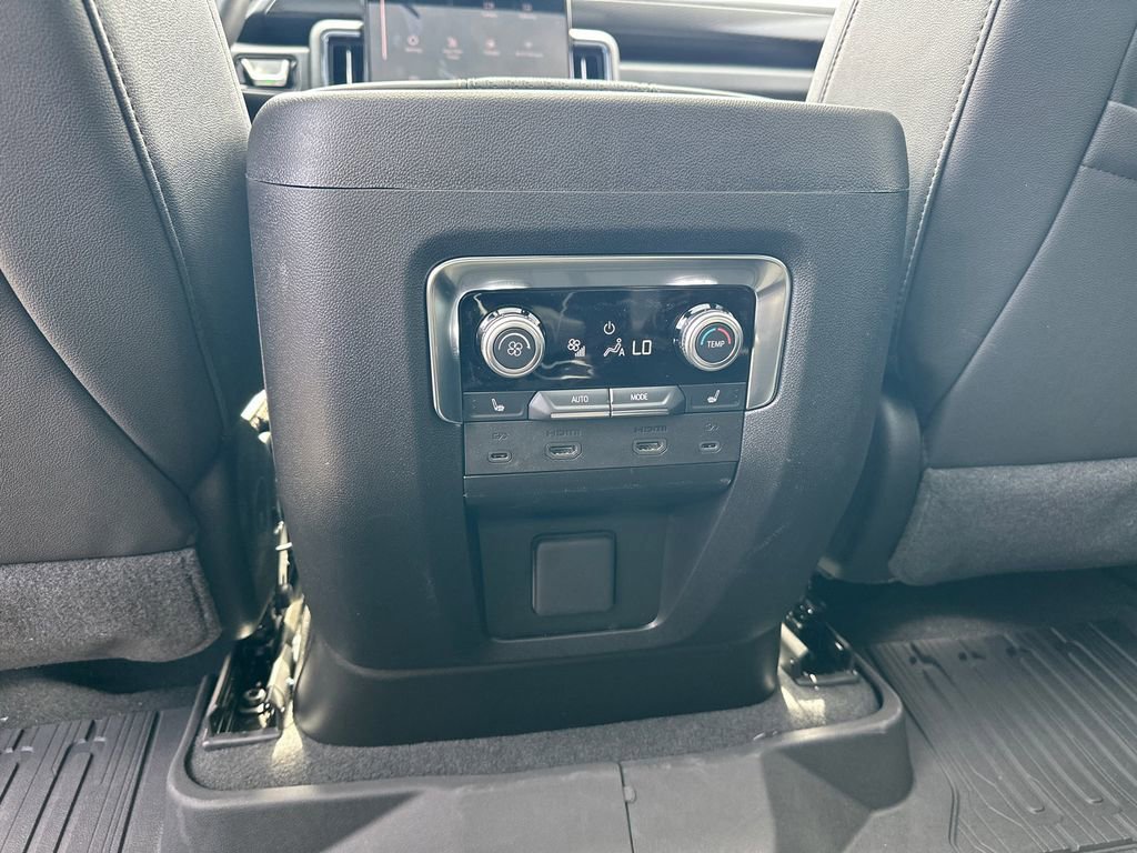 New 2026 GMC Yukon AT4 w/ AT4 Premium Plus Package image 24