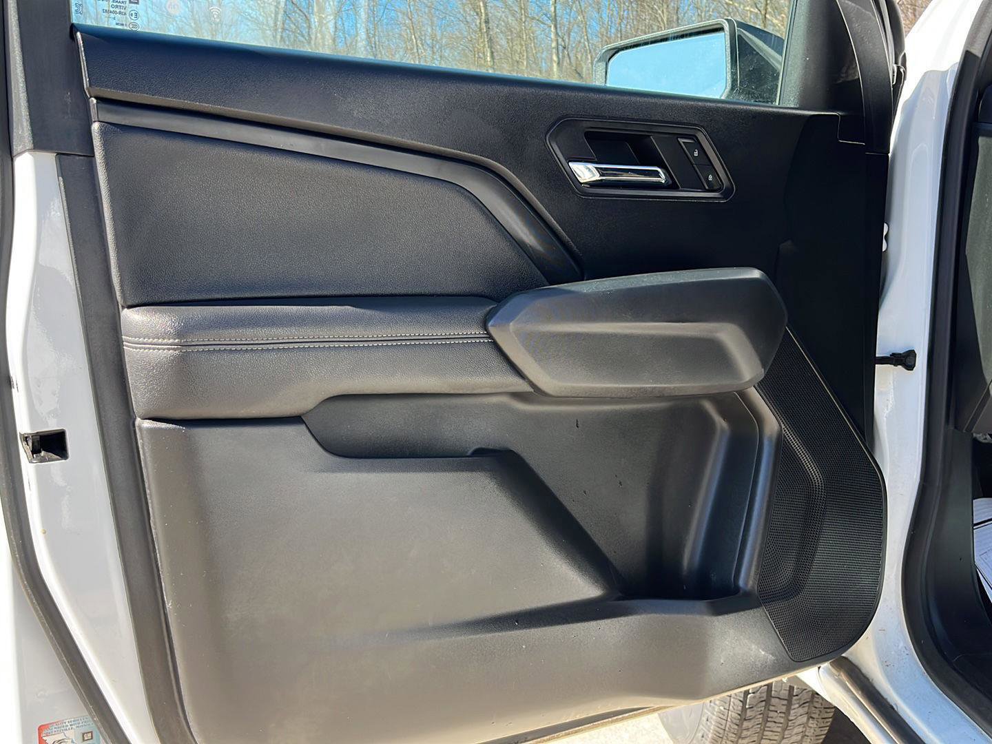 Used 2023 Chevrolet Colorado LT w/ LT Convenience Package image 12