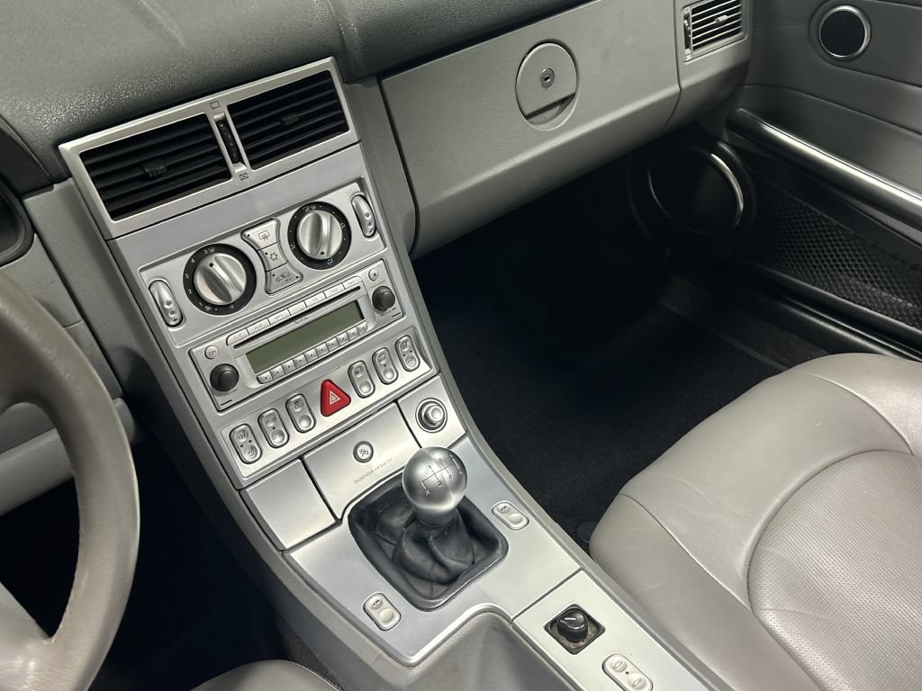 Used 2005 Chrysler Crossfire Limited RWD image 48