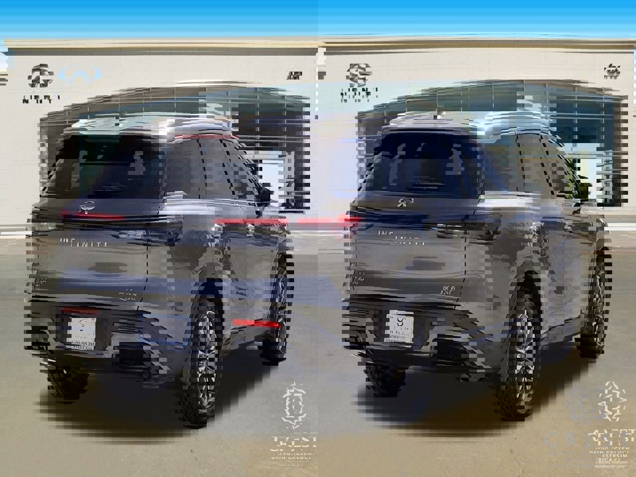 Used 2023 INFINITI QX60 Luxe video 3