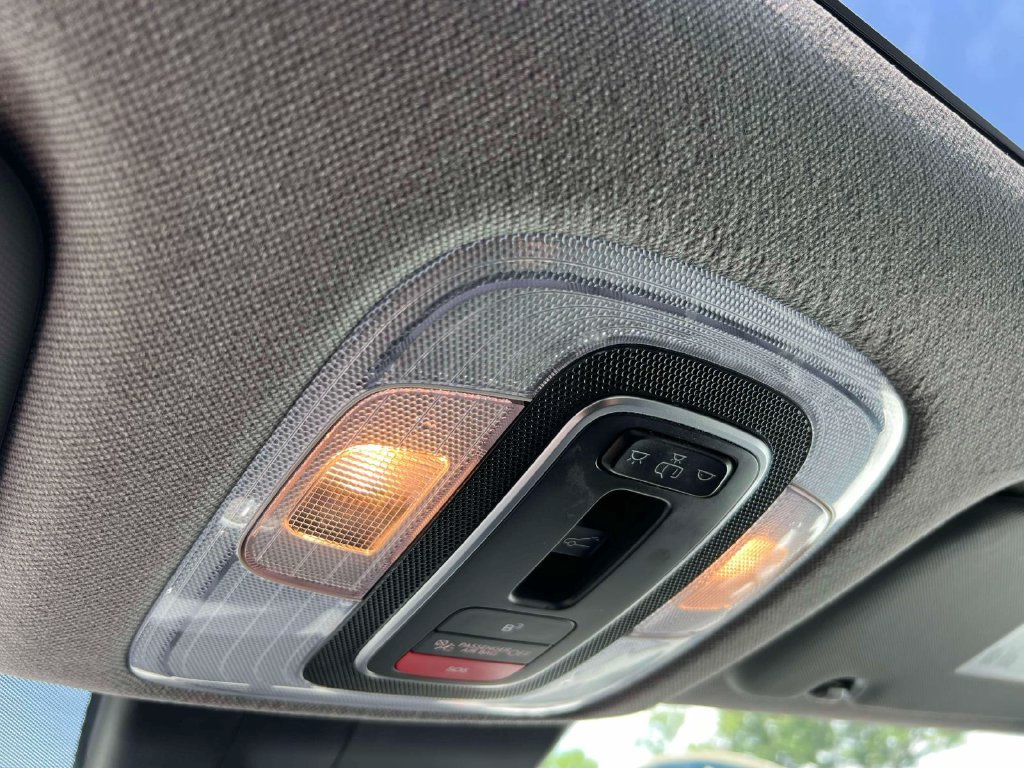 Certified 2025 Hyundai Elantra SEL FWD image 31