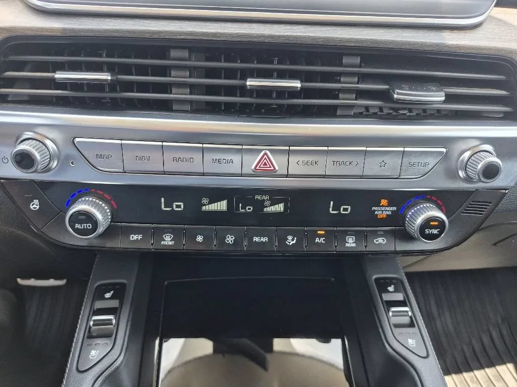 Used 2022 Kia Telluride SX w/ Towing Package AWD/4WD image 32