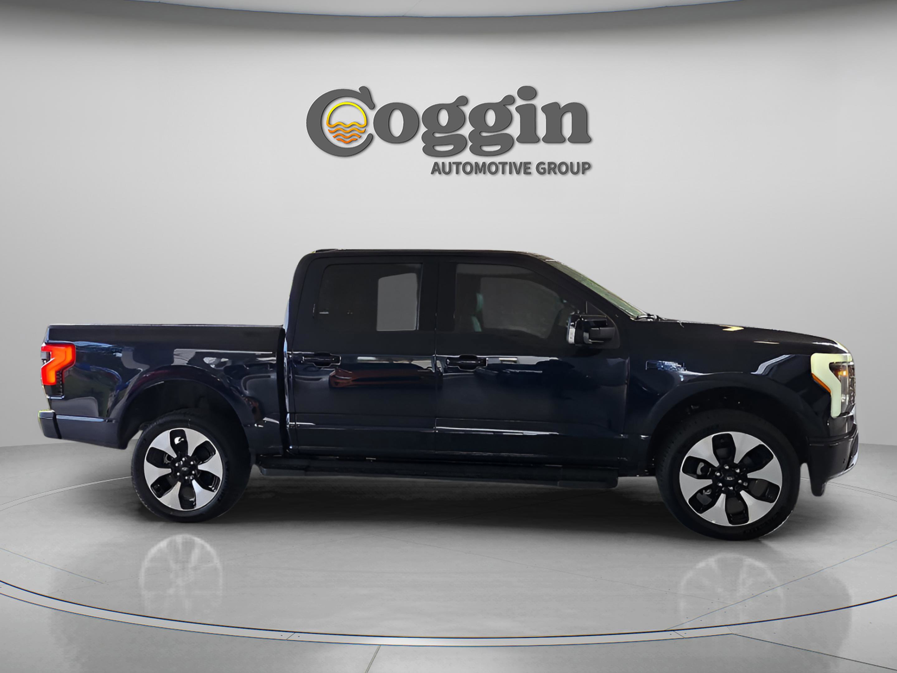 New 2025 Ford F150 Lightning Platinum AWD/4WD image 7