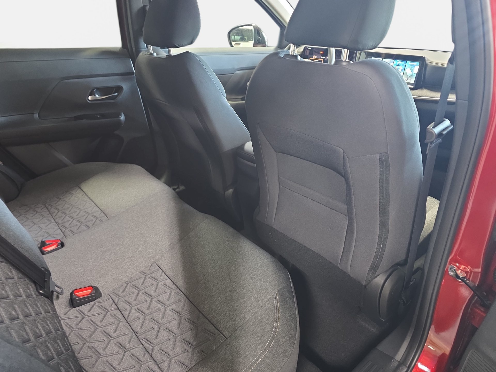 New 2027 Nissan Kicks SV w/ Cold Weather Package FWD image 11