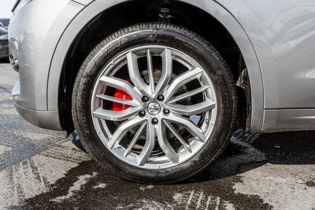 Used 2022 Maserati Levante GT image 41