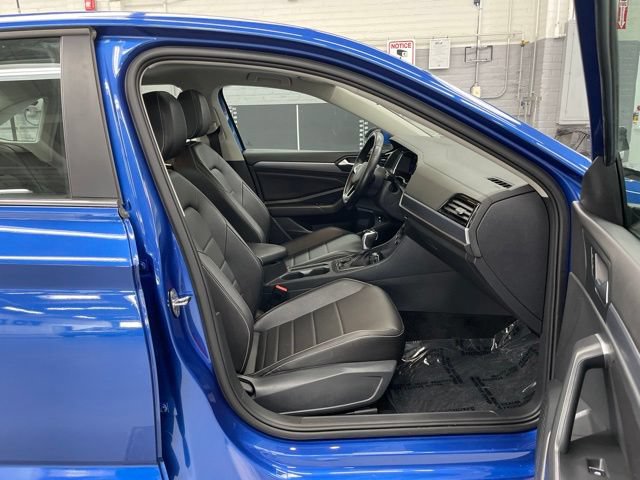 Used 2023 Volkswagen Jetta SE FWD image 11