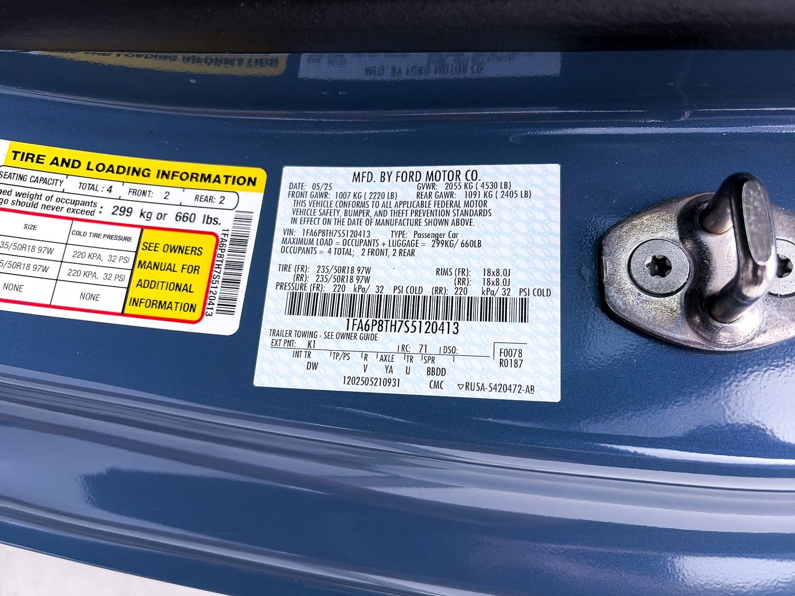 Used 2025 Ford Mustang Coupe RWD image 36
