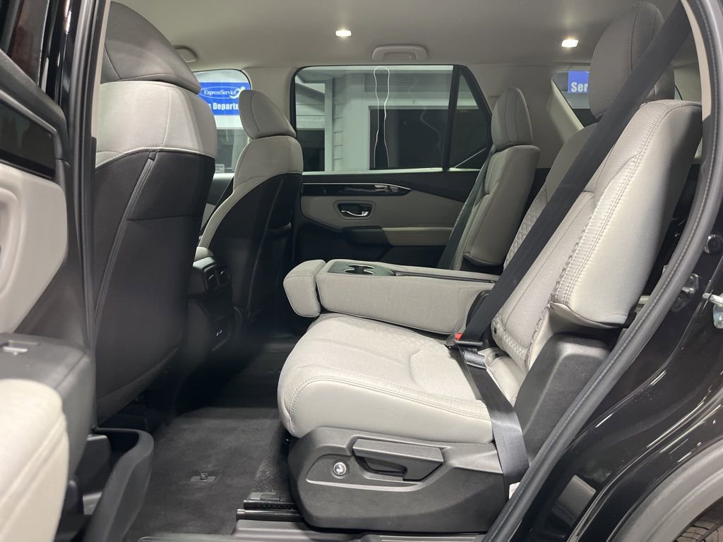 Used 2023 Honda Pilot LX image 33