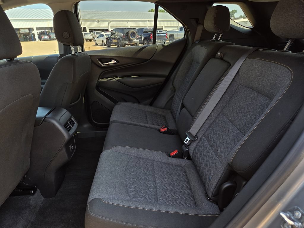 Used 2024 Chevrolet Equinox LT FWD image 19