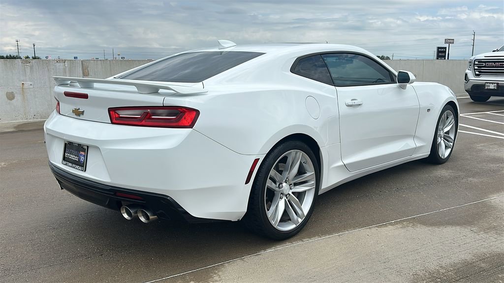 Used 2017 Chevrolet Camaro SS RWD image 13