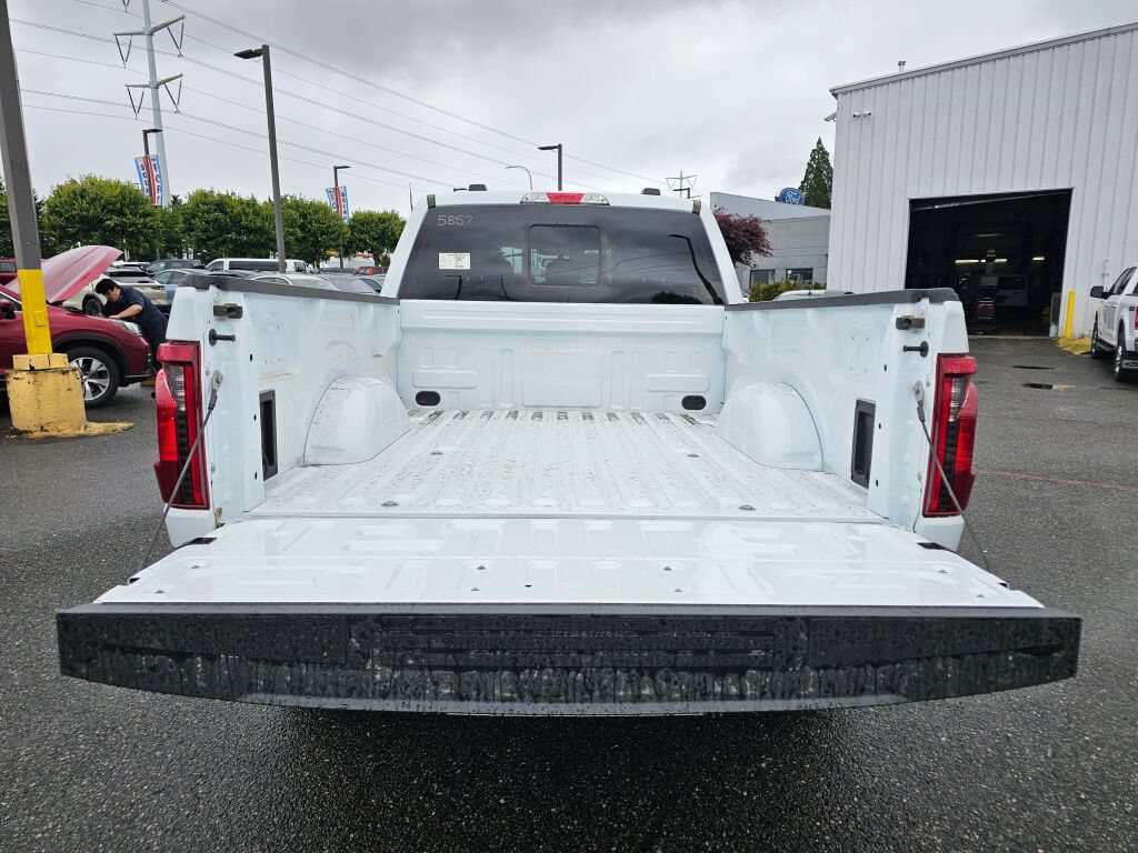 New 2026 Ford F150 XLT w/ Equipment Group 302A MID AWD/4WD image 5