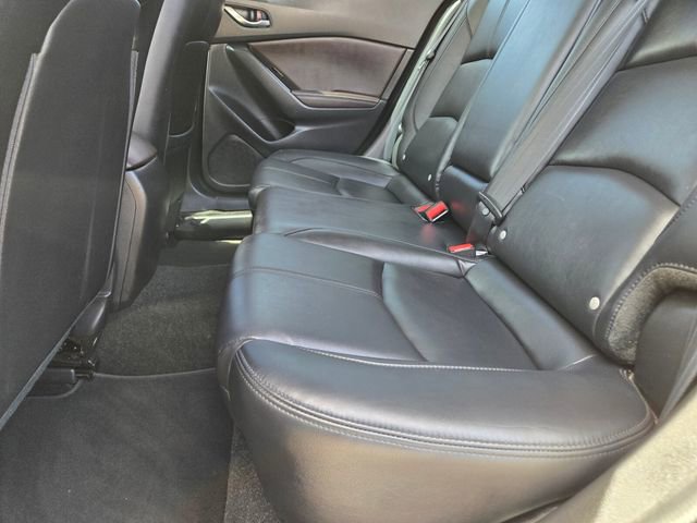 Used 2017 MAZDA MAZDA3 Touring image 11