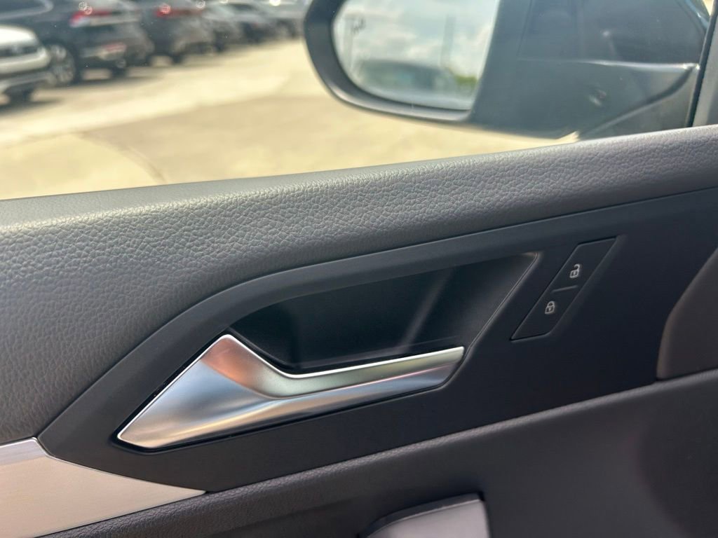 Used 2025 Volkswagen Jetta Sport image 49