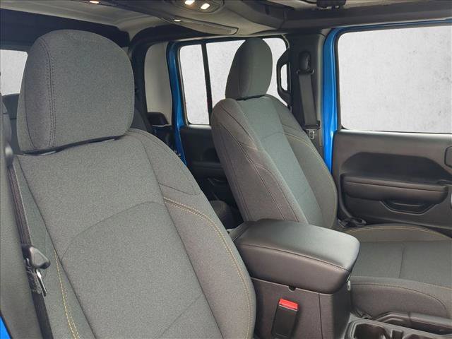 Certified 2025 Jeep Gladiator Sport image 22