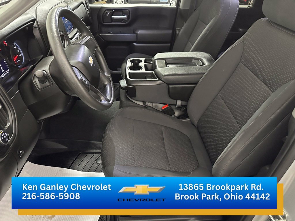 Certified 2022 Chevrolet Silverado 2500 Custom w/ Custom Value Package AWD/4WD image 11