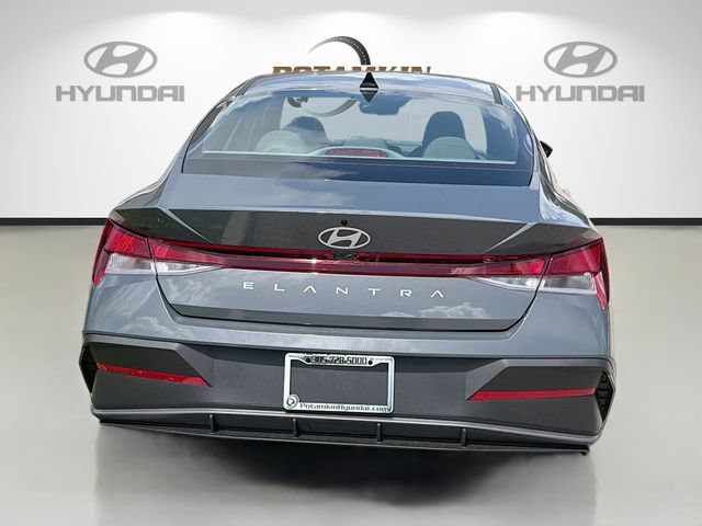 New 2026 Hyundai Elantra SE FWD image 6