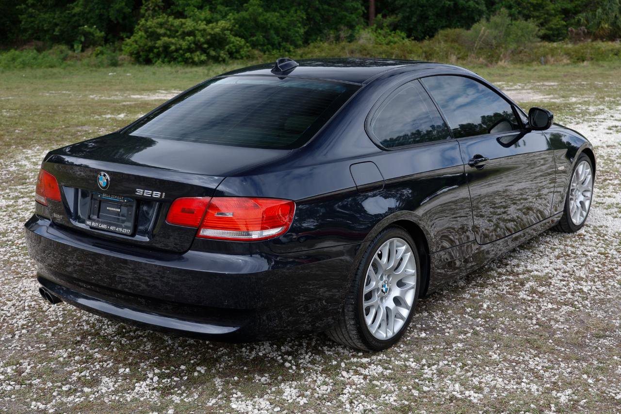 Used 2010 BMW 328i Coupe w/ Premium Pkg image 11