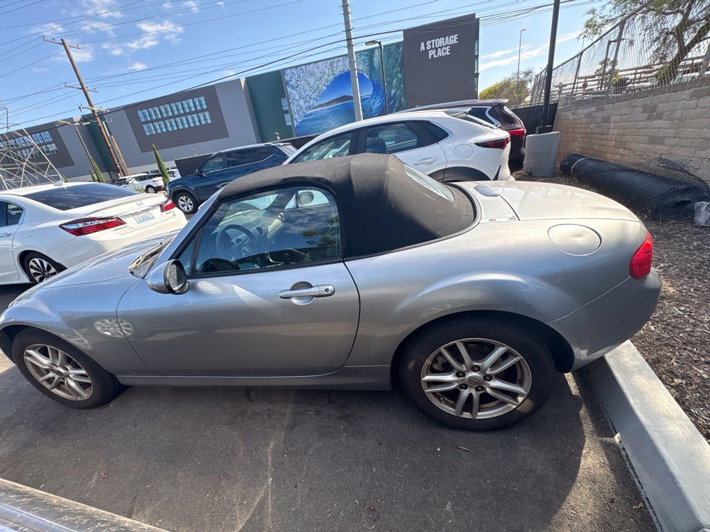 Used 2012 MAZDA MX-5 Miata Sport w/ Convenience Pkg RWD image 8