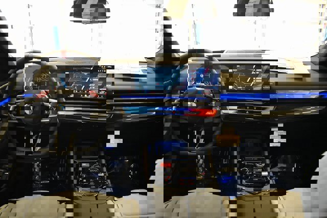 New 2026 BMW M5 w/ Executive Package image 5