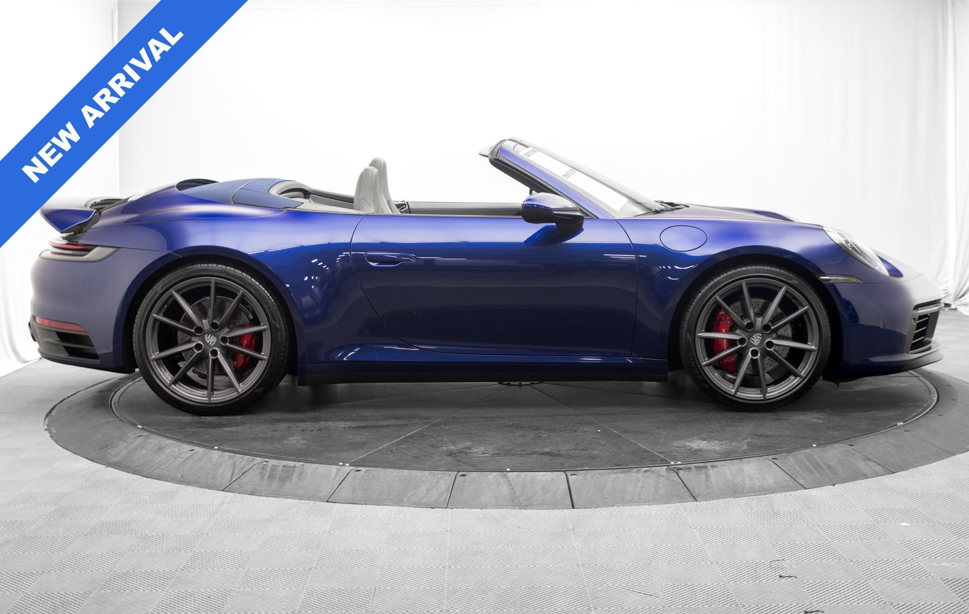 Used 2020 Porsche 911 Carrera S RWD image 2