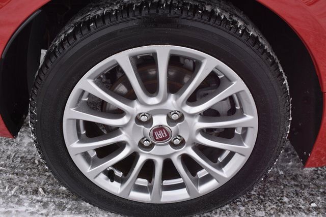 Used 2017 FIAT 124 Spider Classica image 33