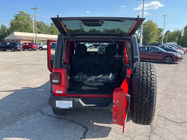Used 2021 Jeep Wrangler Unlimited Sport image 26