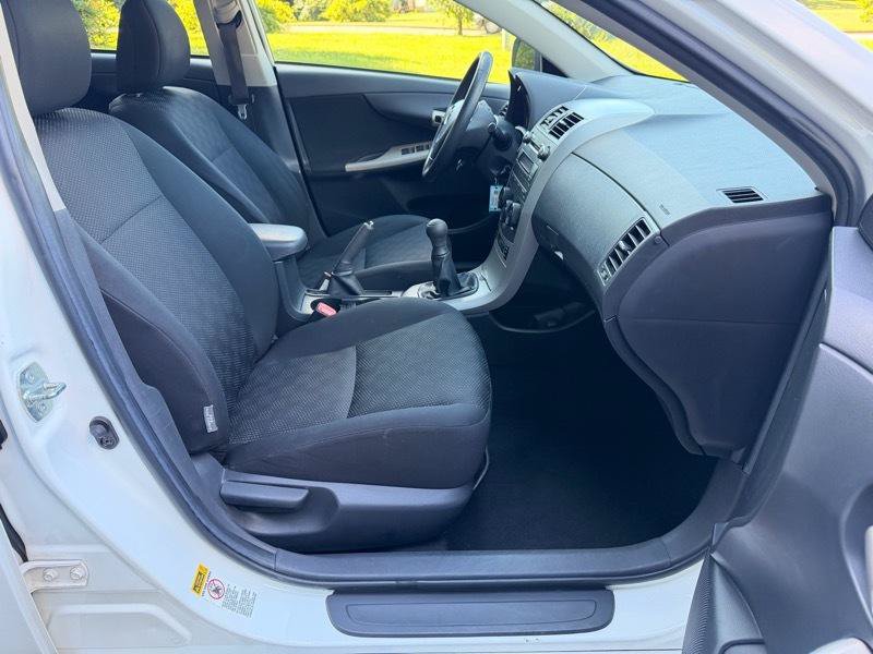 Used 2010 Toyota Corolla FWD image 11