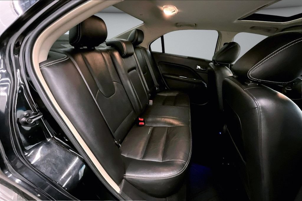 Used 2011 Ford Fusion SEL w/ 302A Rapid Spec Order Code FWD image 25