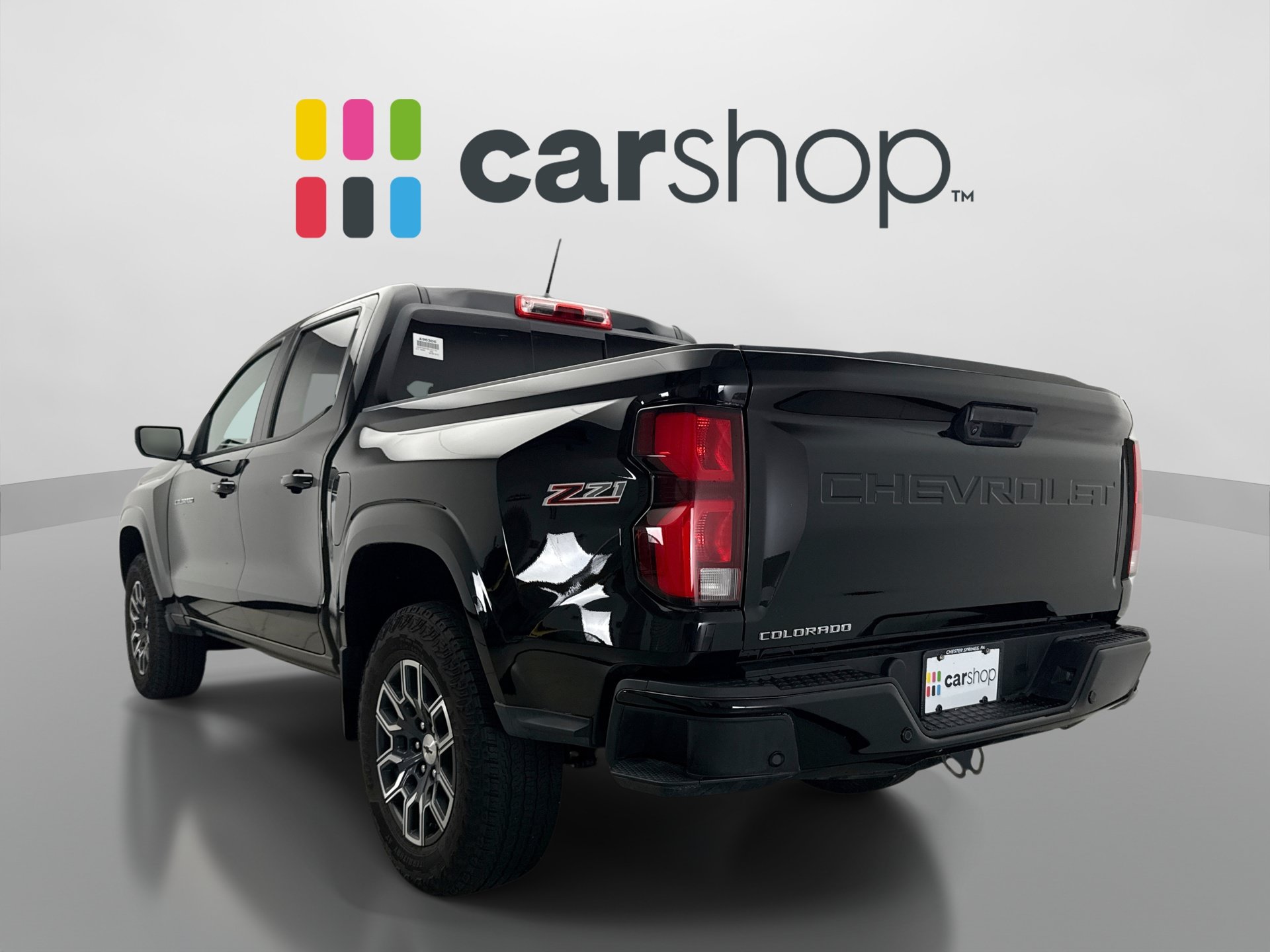 Used 2024 Chevrolet Colorado Z71 w/ Safety Package AWD/4WD image 3