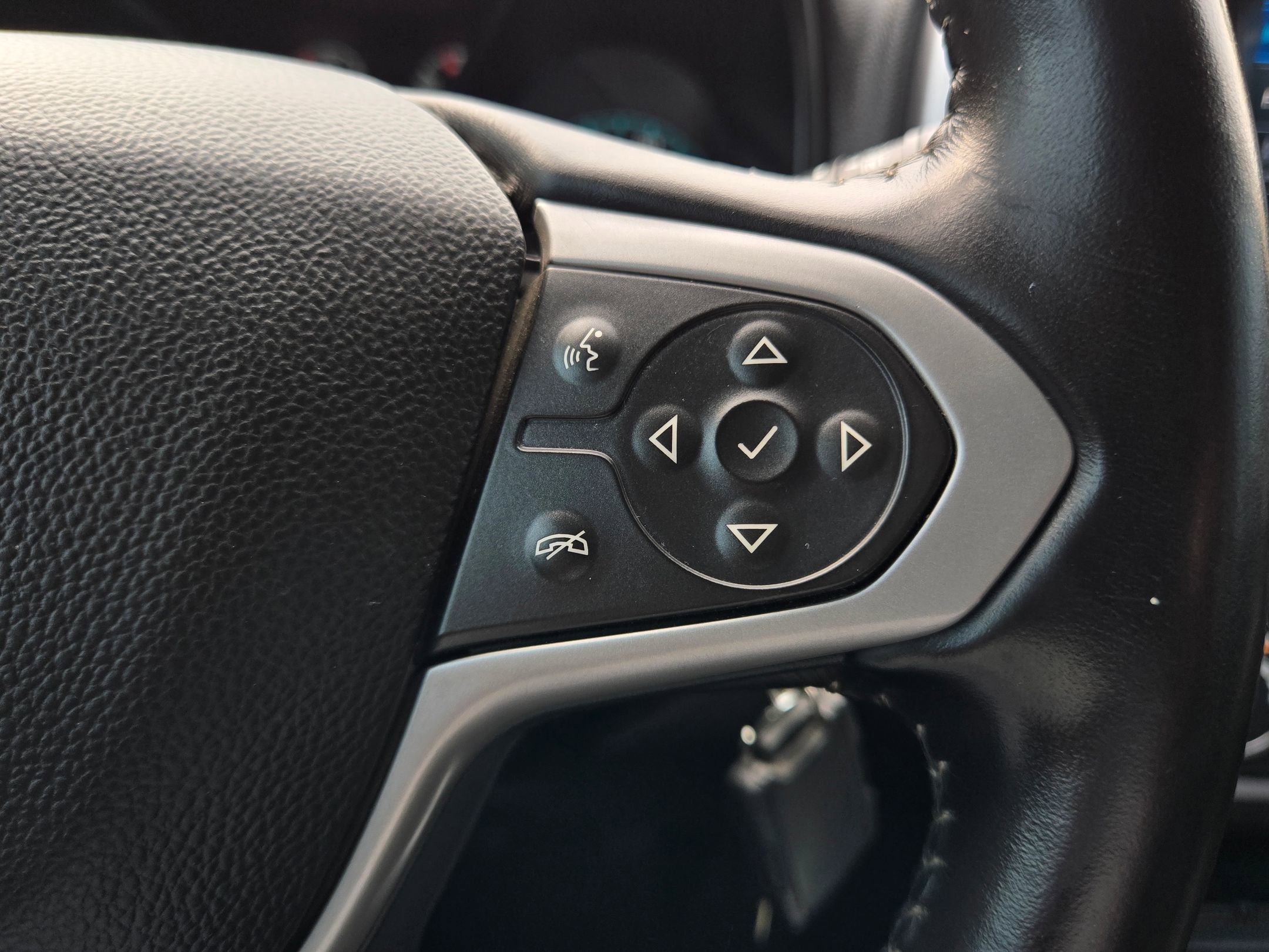 Used 2022 Chevrolet Colorado LT w/ LT Convenience Package image 25