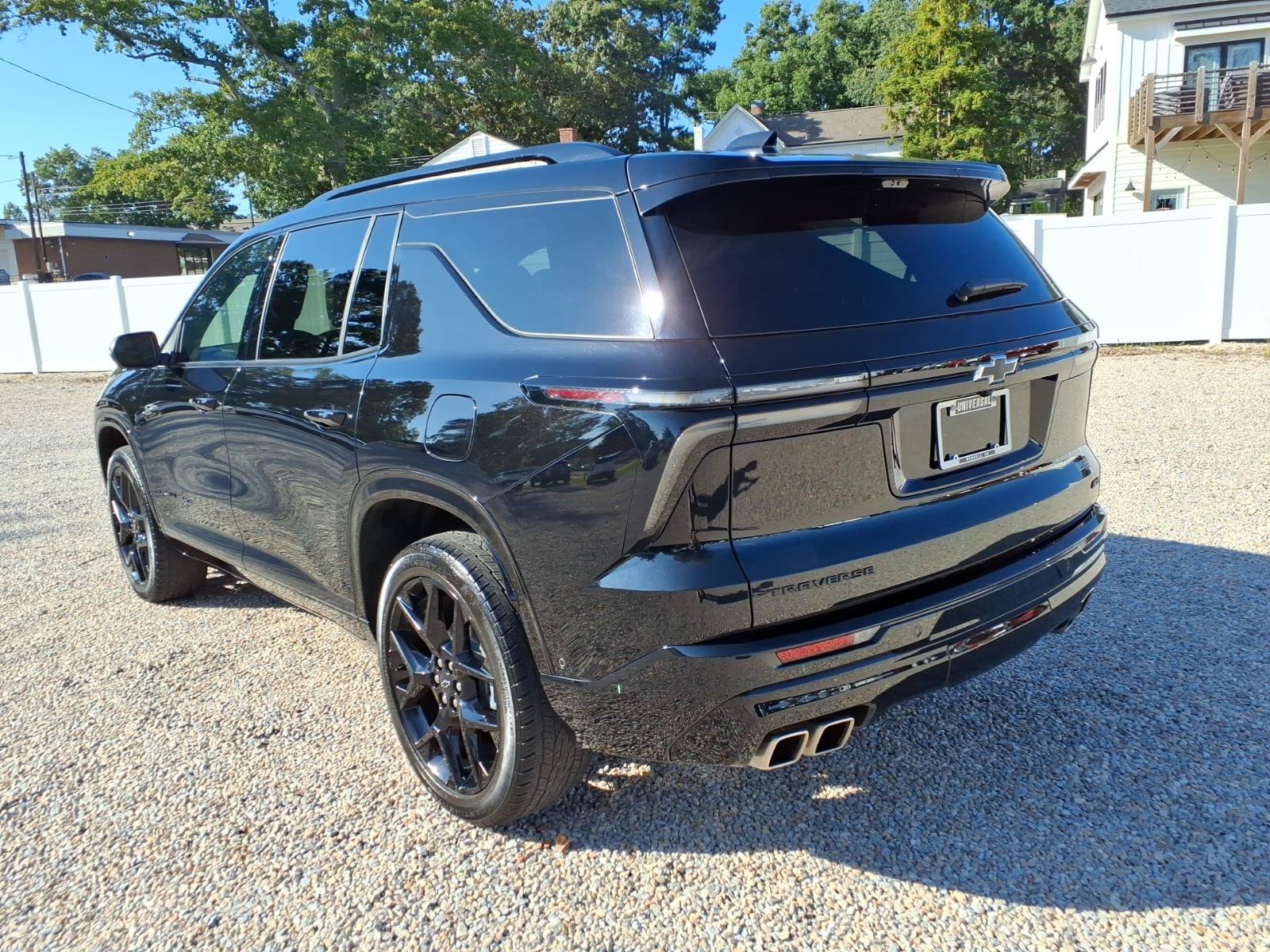 Used 2024 Chevrolet Traverse RS FWD image 5