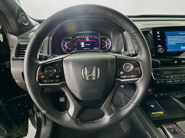 Certified 2024 Honda Passport Black Edition image 25