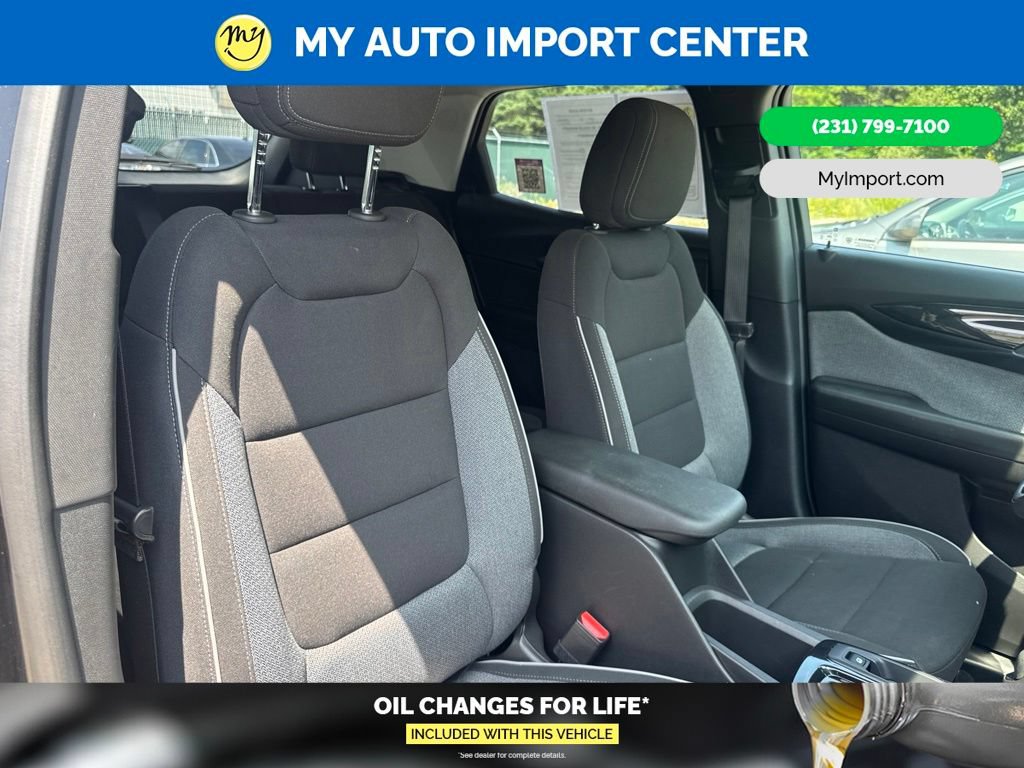 Used 2025 Chevrolet TrailBlazer LT AWD/4WD image 26