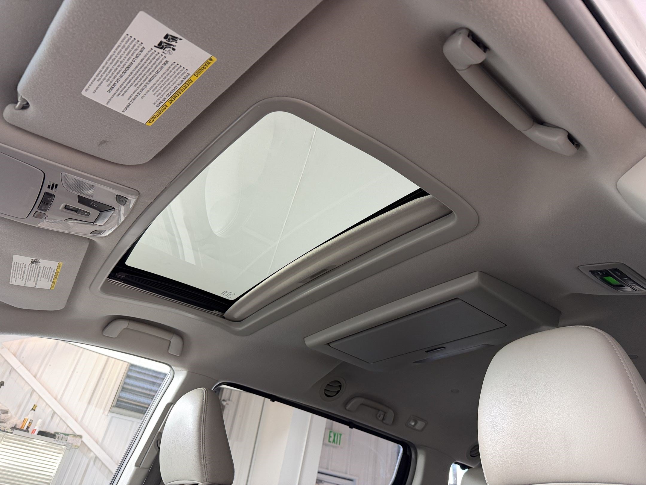 Used 2013 Toyota Sienna XLE w/ Premium Pkg AWD/4WD image 24