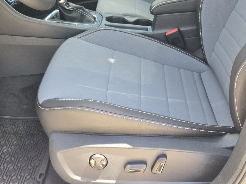 New 2027 Volkswagen Jetta SE FWD image 26