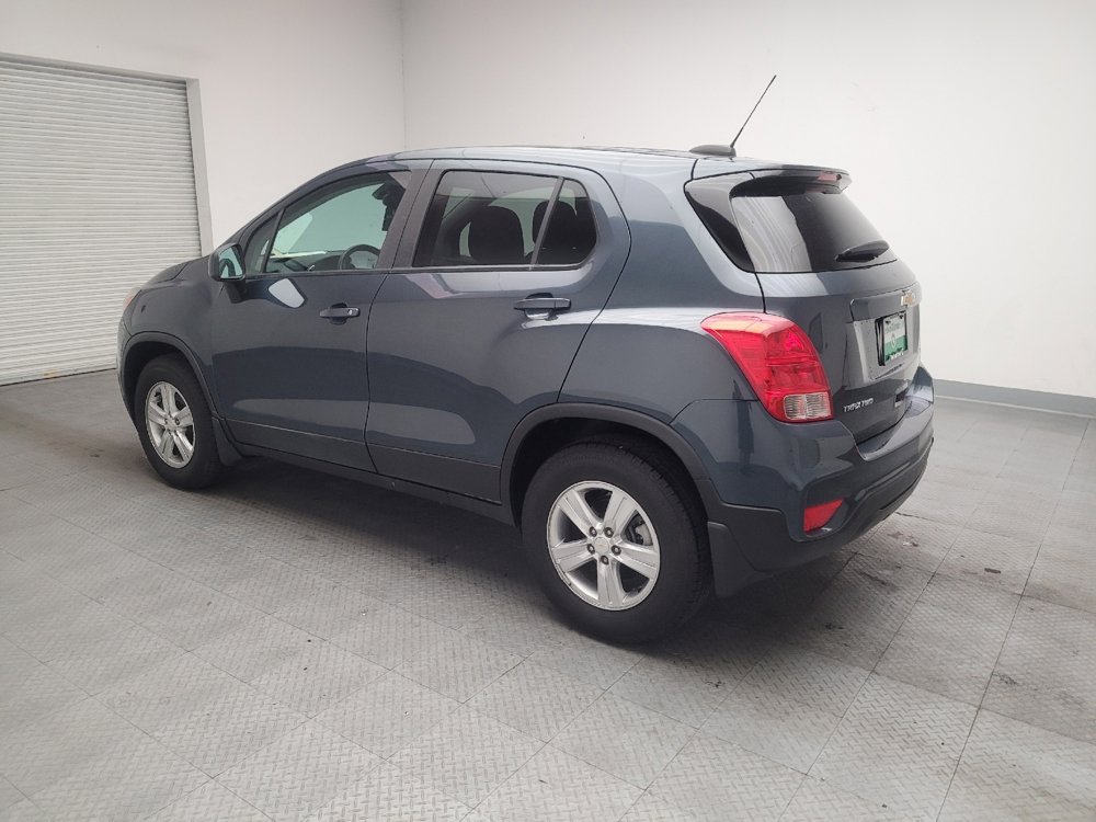 Used 2022 Chevrolet Trax LS w/ Tint and Cruise Package AWD/4WD image 3